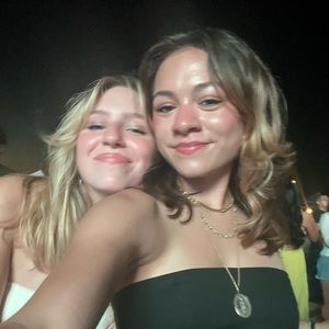 Meet your Posher, Fionella